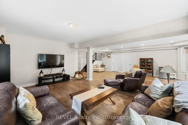 46 Philmori Blvd, Pelham 5