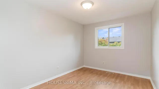 141 Condor Crt #39, London East 2