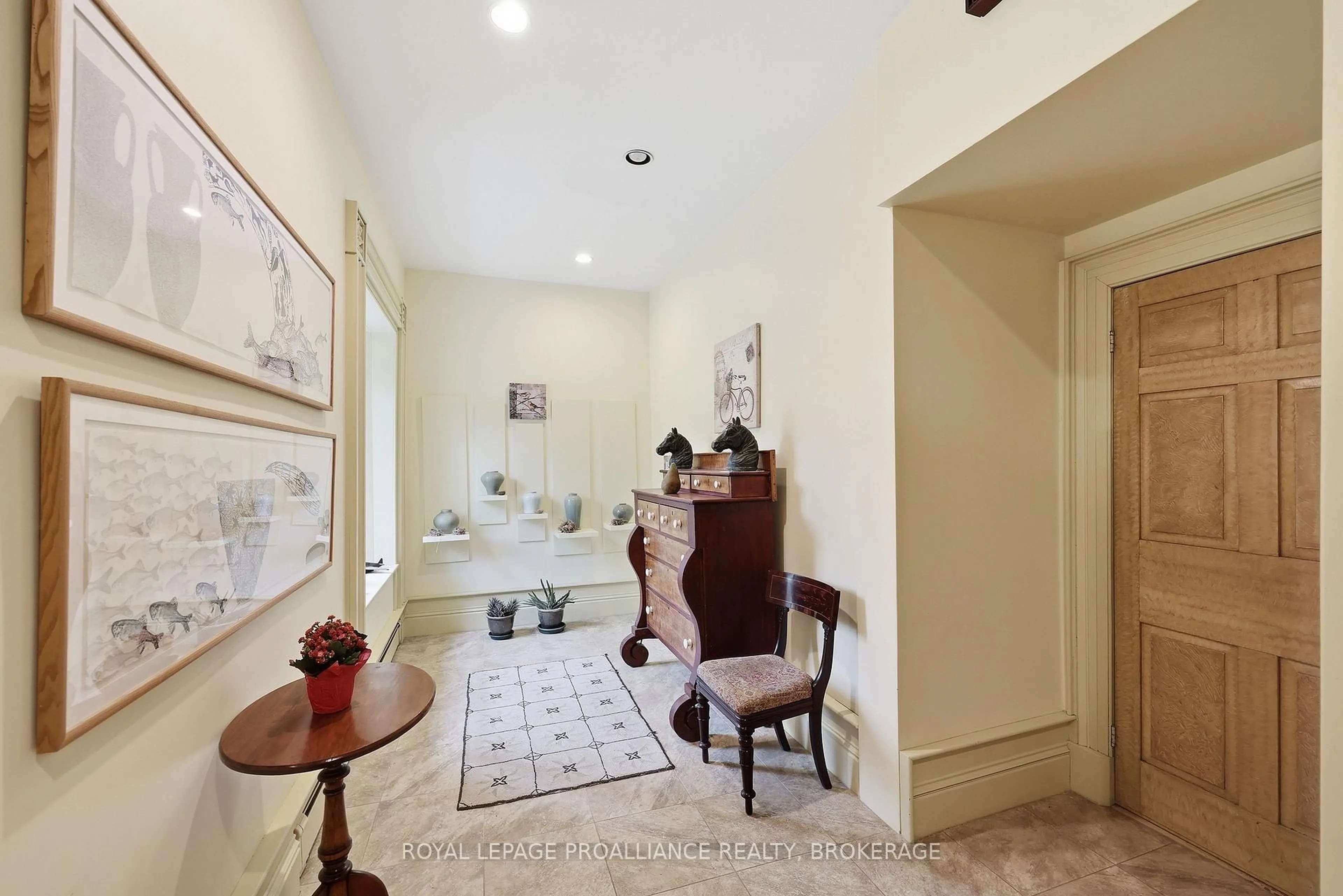trreb/IMG-X13850000_2dea0633-8468-447d-8a5b-340d478efaf7-l.jpg
