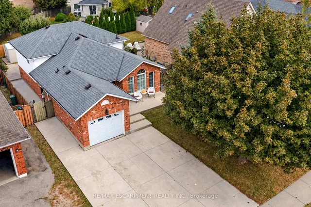 776 Acadia Dr, Hamilton 3