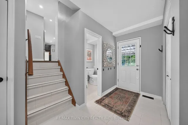 13 Southwick Pl, Waterloo 5
