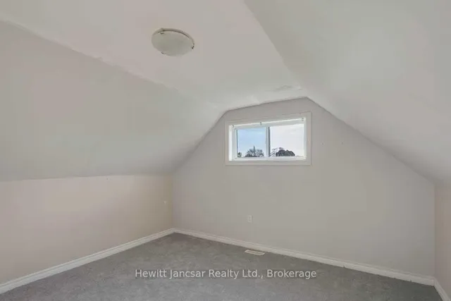 797 Hamilton Rd, London East 4