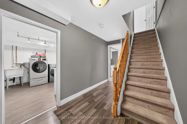 38 Naismith Cres, Kanata 3