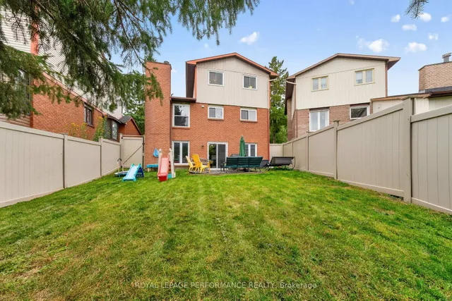 38 Naismith Cres, Kanata 4
