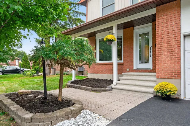 38 Naismith Cres, Kanata 5