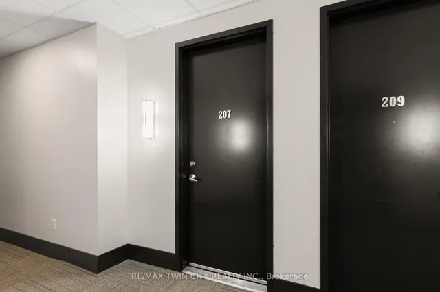 85 A Morrell St #207, Building A, Brantford 5
