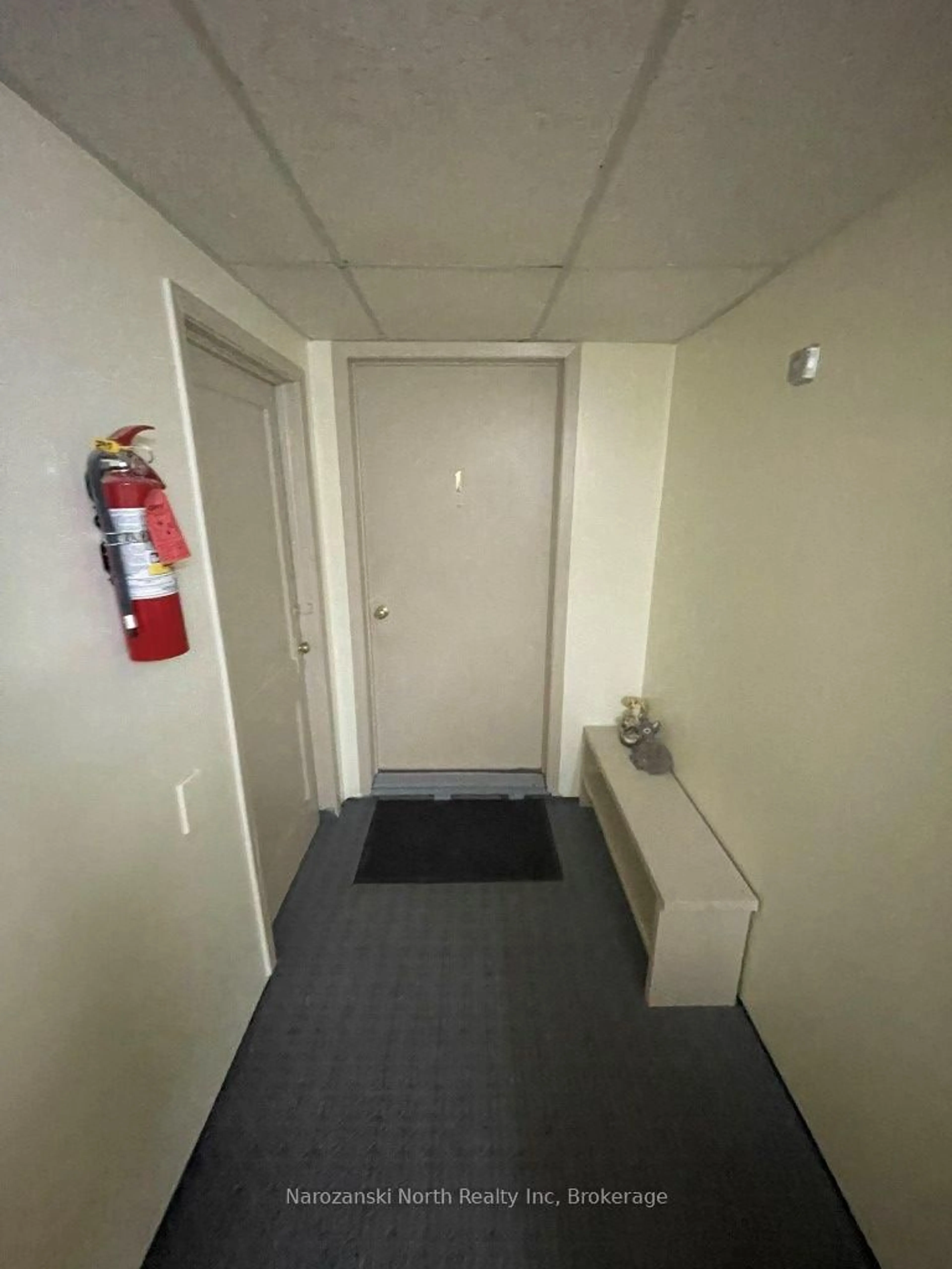 trreb/IMG-X13850896_a813af6d-c2e8-4f03-ad77-915e681760d6-l.jpg