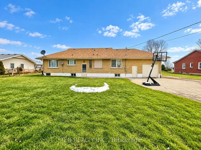 1301 Niagara River Pkwy, Fort Erie 2