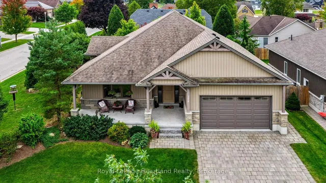 285 DARLING Blvd, South Huron 2
