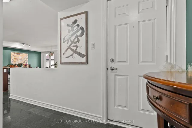 565 STONEFIELD Private #7, Ottawa 5
