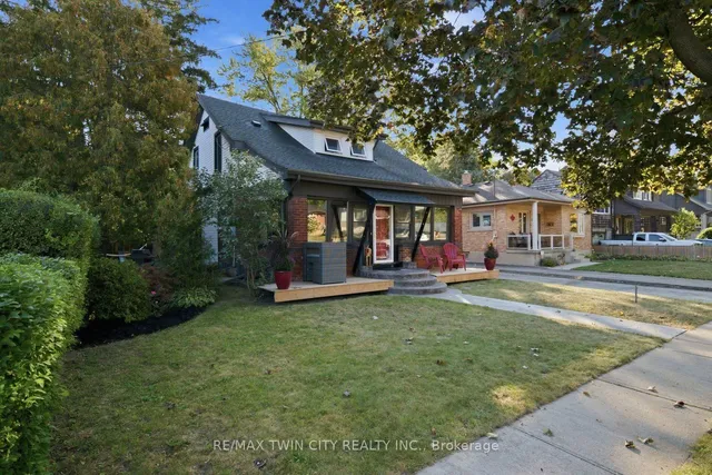13 Forest Rd, Brantford 2