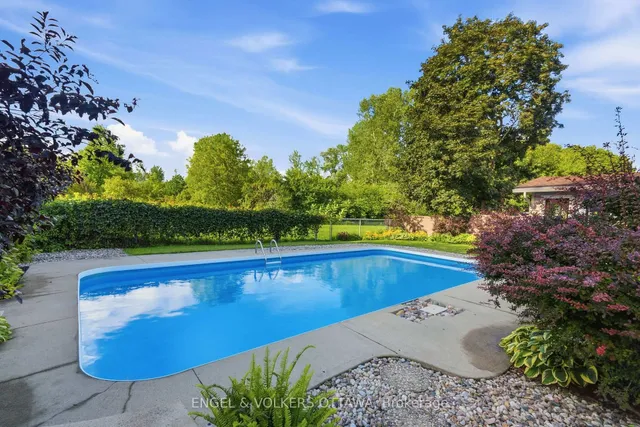 885 Plante Dr, Ottawa 2