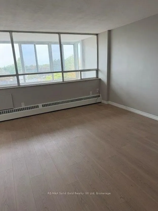 24 Midland Dr #507, Kitchener 5