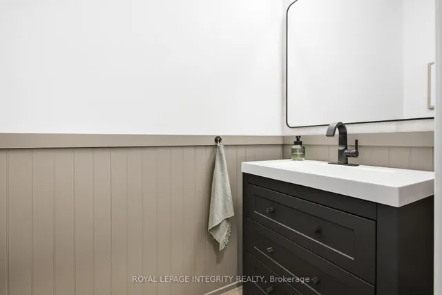 246 Cooks Mill Cres, Ottawa 4