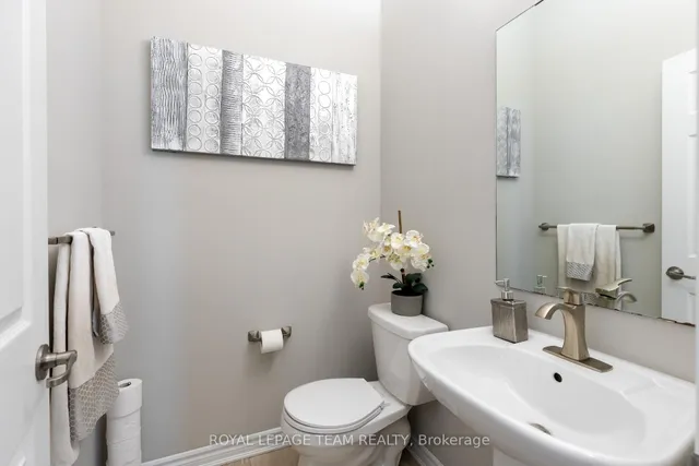 12 Oxalis Cres, Ottawa 4
