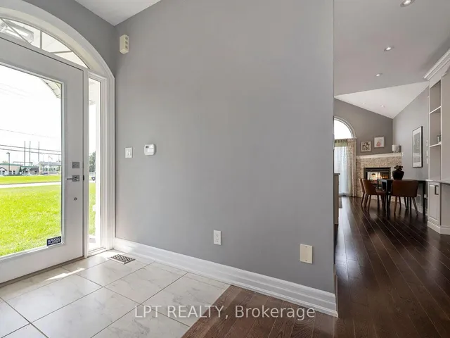 1 Dorchester Blvd, St. Catharines 3