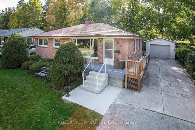 155 Trowbridge Ave, London South 3