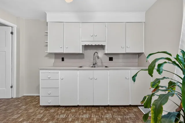 103 Belmont Ave, Hamilton 5