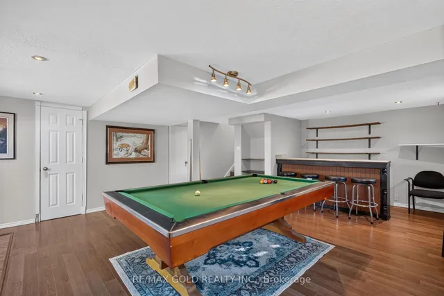 16 Monterey Rd, Kitchener 5