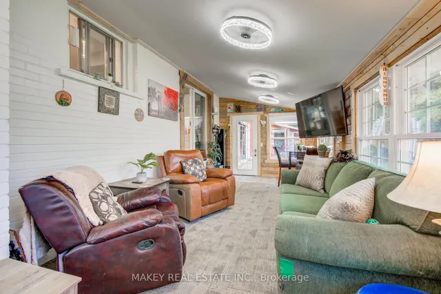685999 Highway 2 Highway, Blandford-Blenheim 4