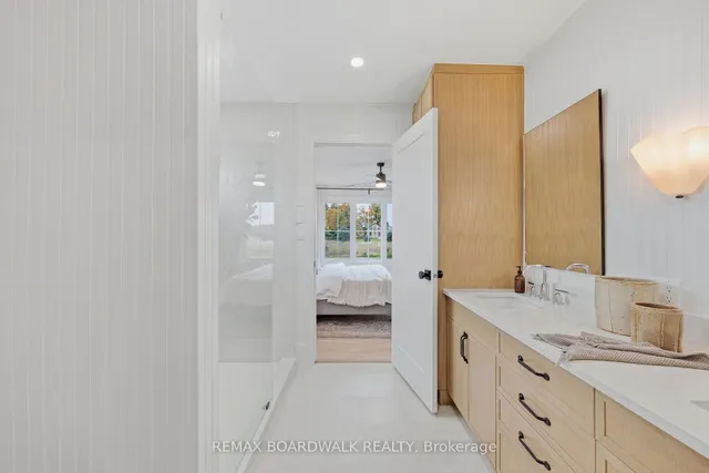 540 Crain Dr, Perth 4
