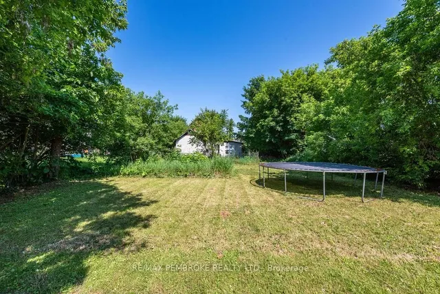 459 Somerset St, Pembroke 4