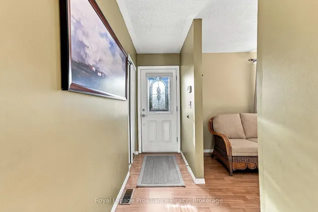 31 Perry Ave, Brighton 4