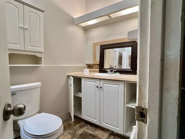 40 Arbour Glen Cres, London East 2