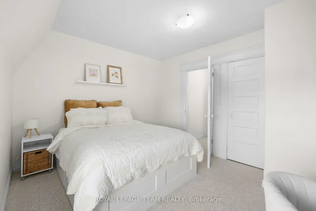 275 Arlington Ave, Ottawa 4