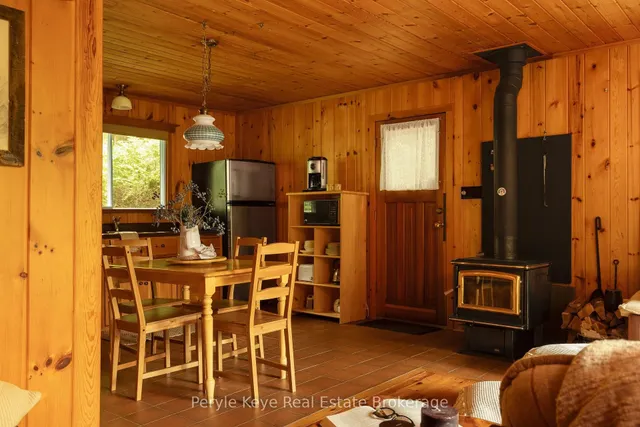 1057 H R S Rd, Bracebridge 4