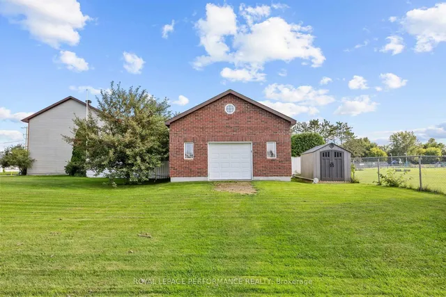434 Lemay St, Clarence-Rockland 4