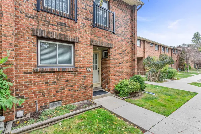 201 Silvercreek Pkwy #62, Guelph 2