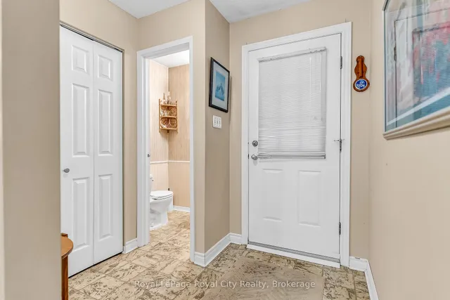 201 Silvercreek Pkwy #62, Guelph 4