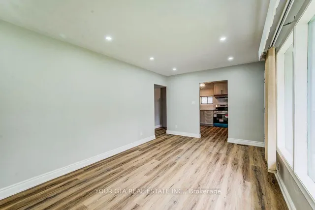 102 Massey Ave, Kitchener 5