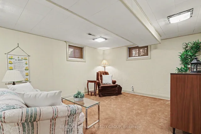 183 Martin Ave, Ottawa 3