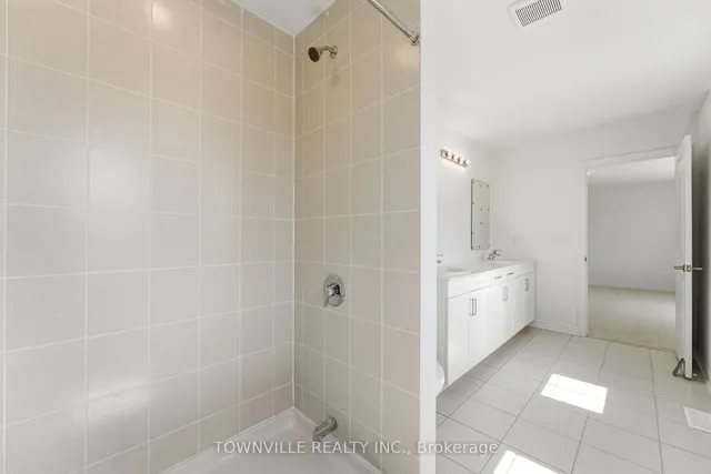 35 Bradden Cres, Belleville 3