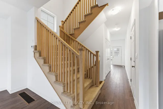 12 Bradden Cres, Belleville 4