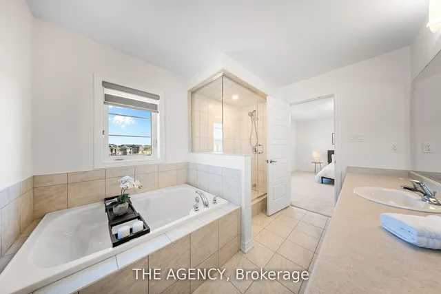 1 Bee Cres, Brantford 2