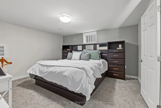 267 Barber Ave, North Bay 3
