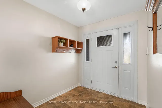 40 Lori Lane, North Dundas 4