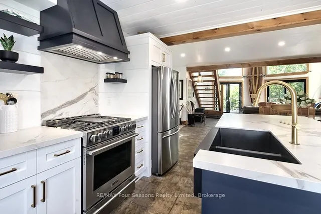 190 LAKESHORE Rd, Blue Mountains 2
