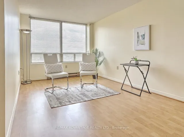 695 Richmond St #304, London East 5