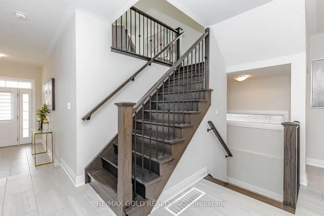 617 Benninger Dr, Kitchener 5