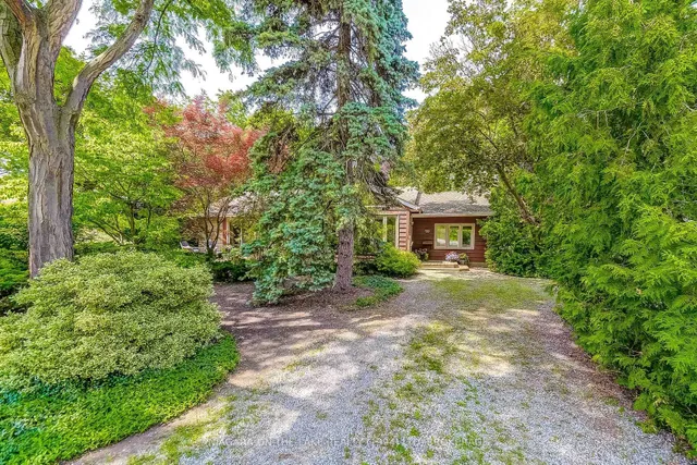 8 Clarence St, Niagara-on-the-Lake 2