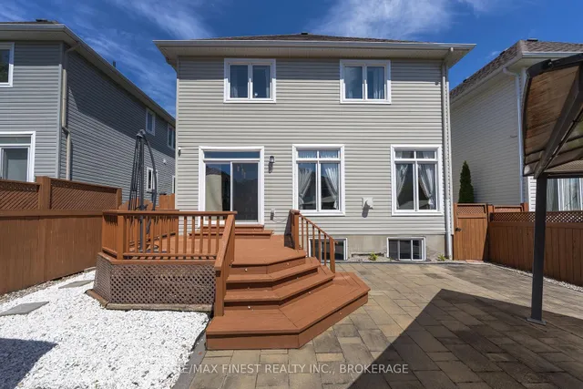 896 Cottonwood Ave, Kingston 3