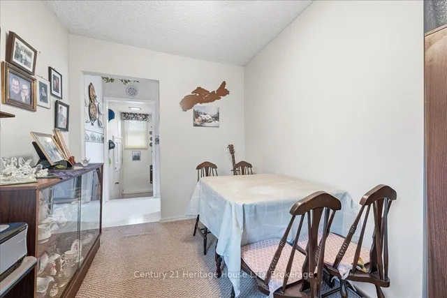 26 Coventry St, St. Catharines 5