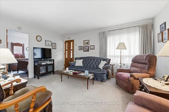 26 Coventry St, St. Catharines 3