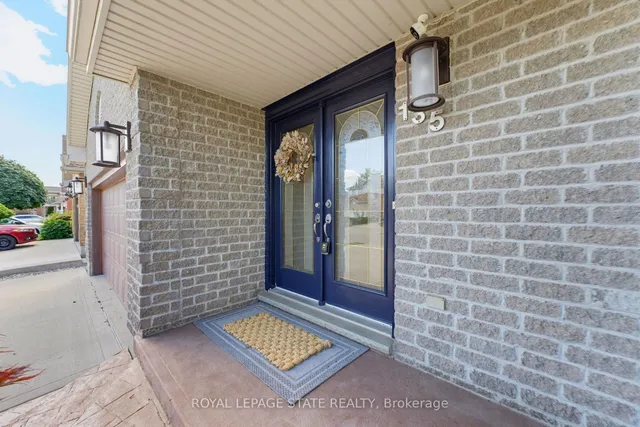 135 Mcnichol Dr, Cambridge 5