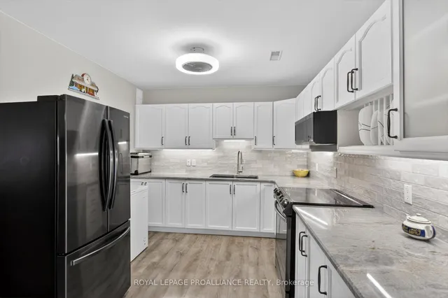 244 Flynn's Rd, Trent Lakes 2