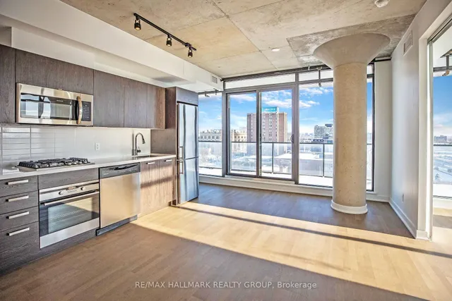 203 CATHERINE St #902, Ottawa 3